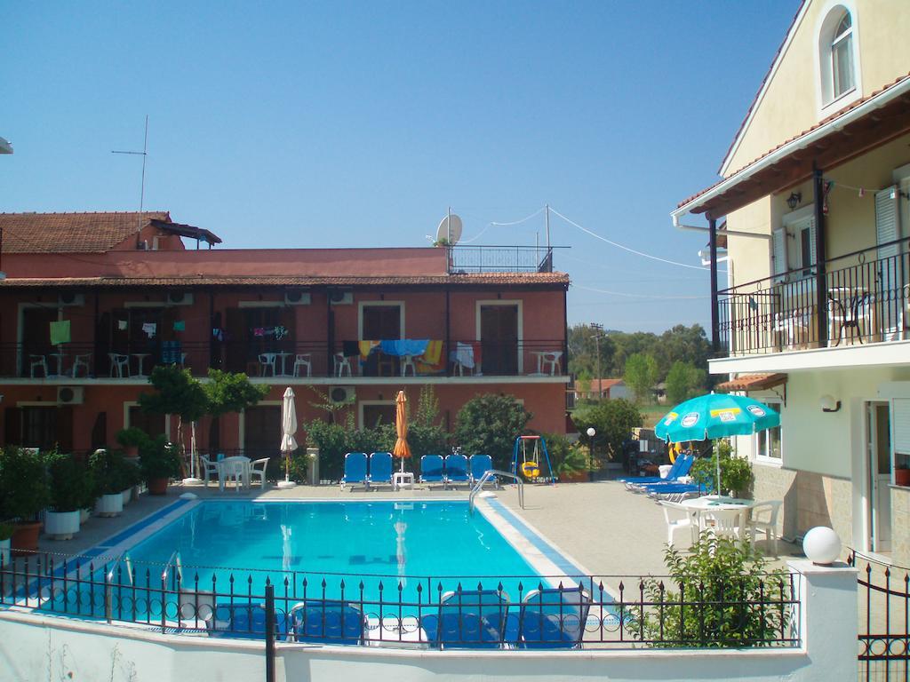 Marilena Apartments & Studios Ипсос Екстериор снимка