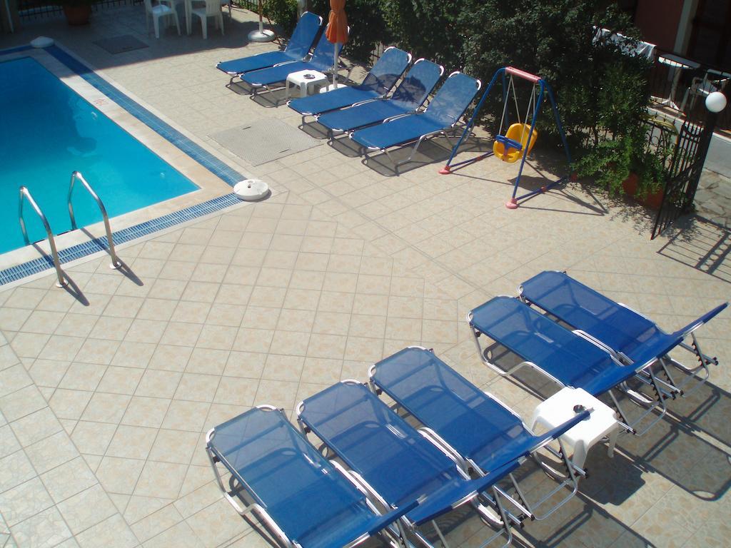 Marilena Apartments & Studios Ипсос Екстериор снимка