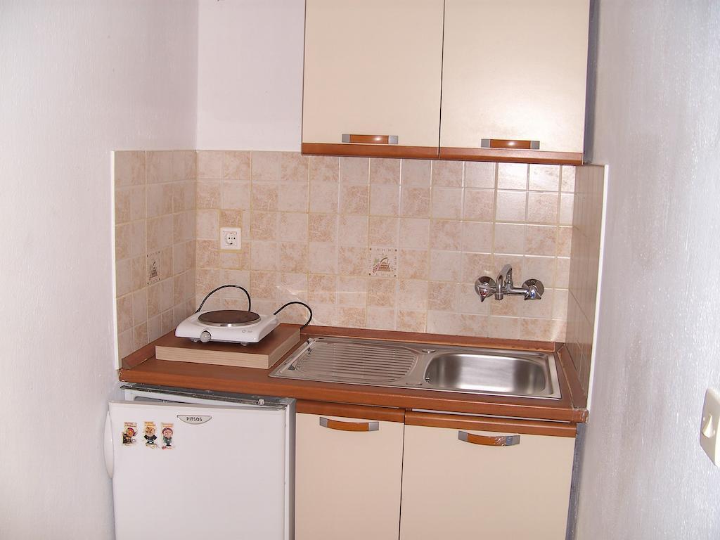 Marilena Apartments & Studios Ипсос Стая снимка