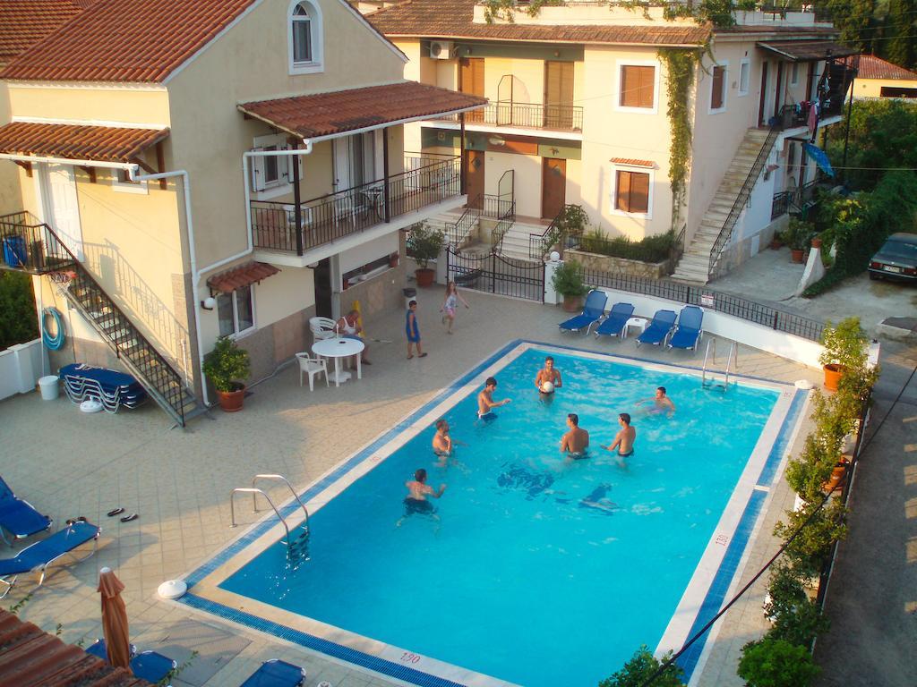 Marilena Apartments & Studios Ипсос Екстериор снимка