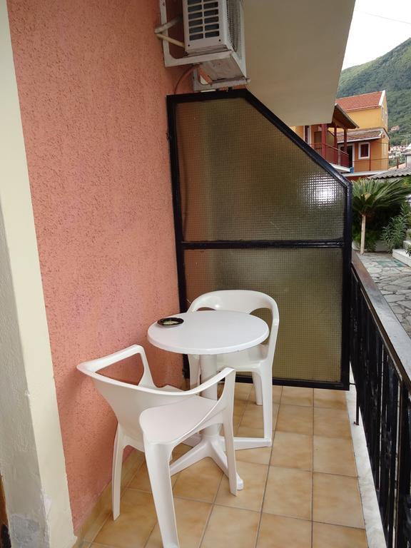 Marilena Apartments & Studios Ипсос Екстериор снимка