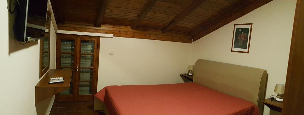 Marilena Apartments & Studios Ипсос Екстериор снимка