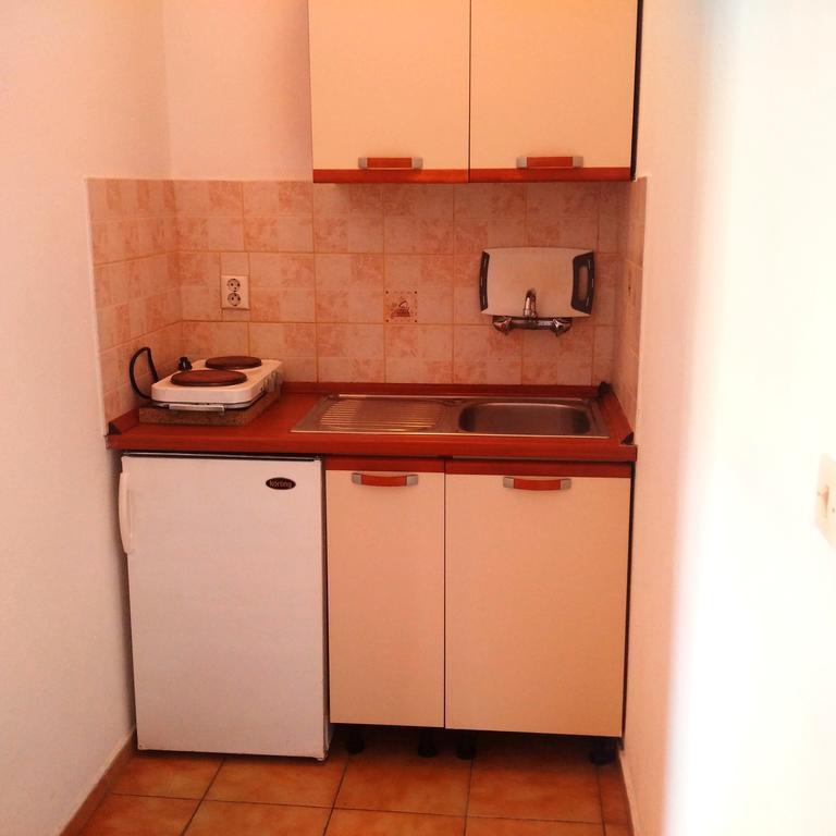Marilena Apartments & Studios Ипсос Екстериор снимка