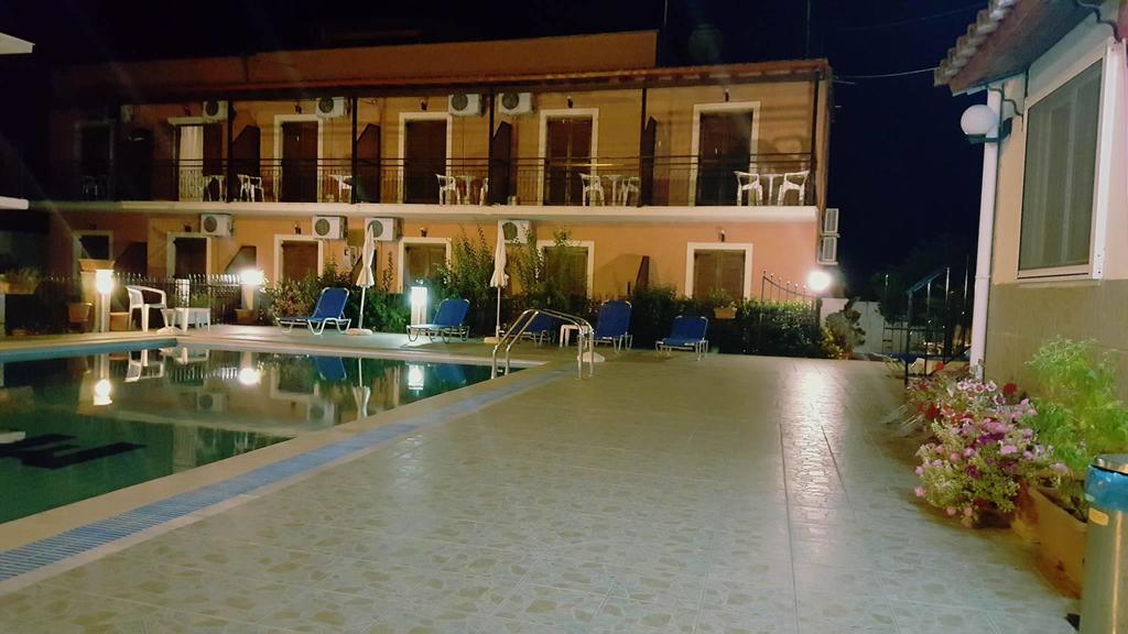 Marilena Apartments & Studios Ипсос Екстериор снимка